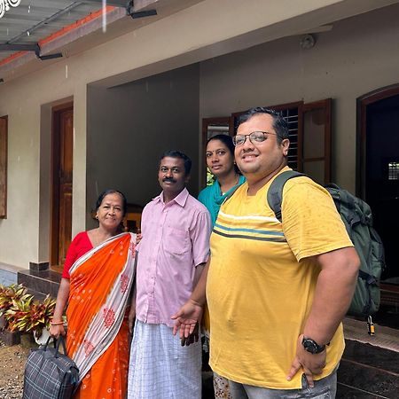 Munroe Vision Panakkattu Homestay Mundrothuruth Exterior foto